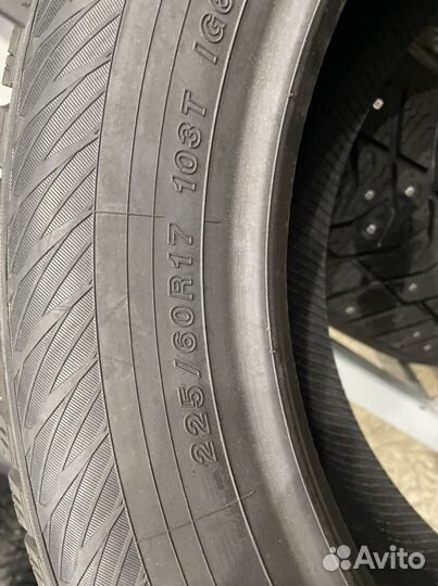 Yokohama IceGuard Stud IG65 225/60 R17 103T