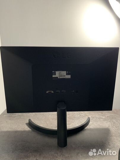 Монитор LG 21.5