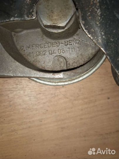 Кронштейн топливного фильтра Mercedes W638 Vito