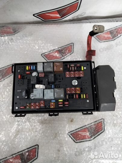 Блок предохранителей Опель Астра J GTC