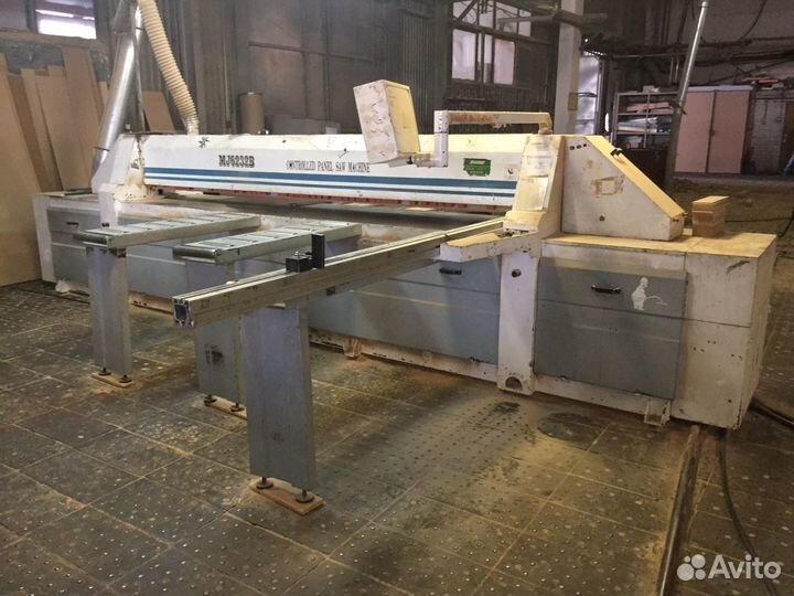 Форматно-раскроечный центр MJ6232B