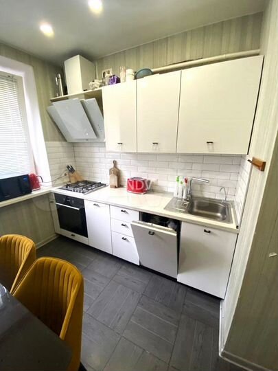 2-к. квартира, 49 м², 1/4 эт.