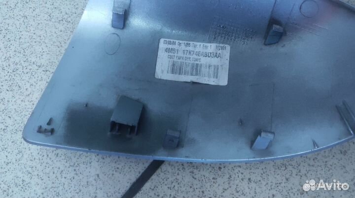 Накладка корпуса зеркала правая Ford Fusion