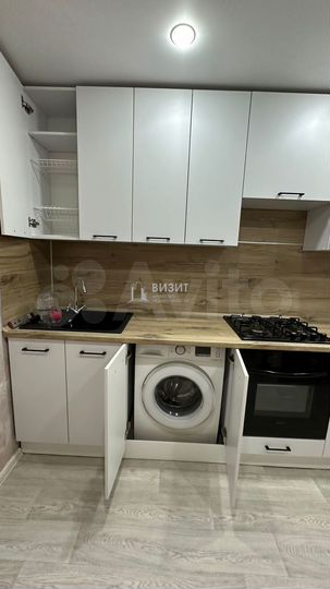 2-к. квартира, 43 м², 7/9 эт.