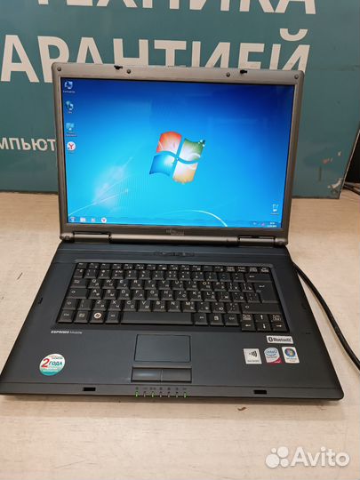 Ноутбук Fujitsu Siemens Esprimo mobile D9500