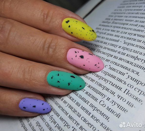 Маникюр и педикюр