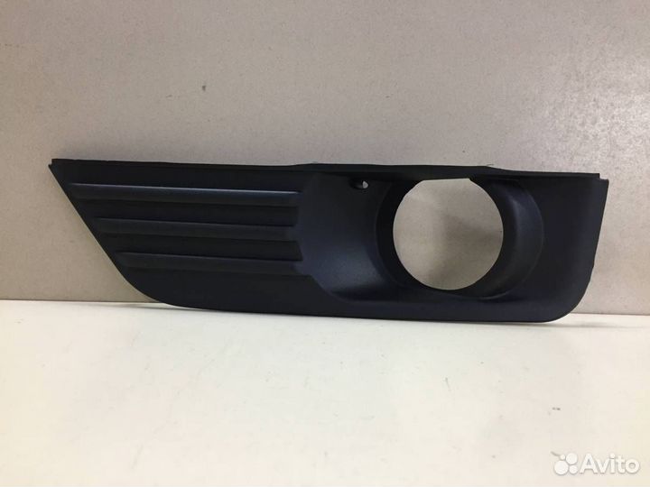 Рамка противотуманной фары левой Ford Focus 2 DA 2