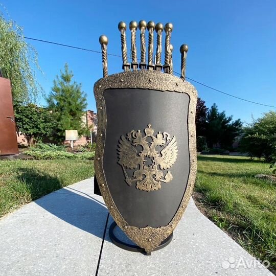 Подставка «Щит» + шампуры 6 шт + аксессуары