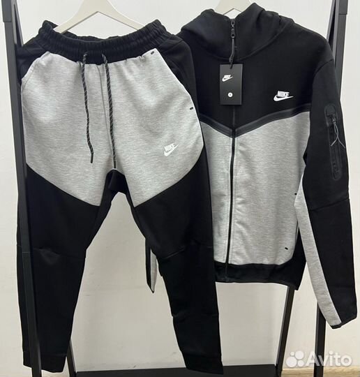 Спортивный костюм мужской nike tech черно серый