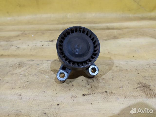 Кронштейн ролика 3.0 TDI cjga Audi Q7 4L