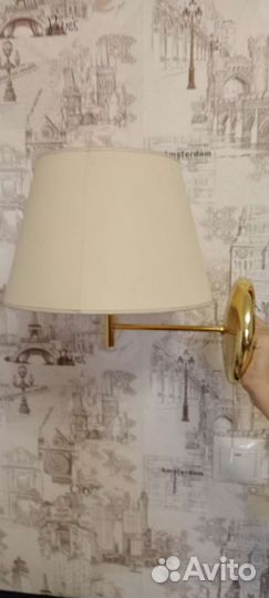 Бра с абажуром на стену