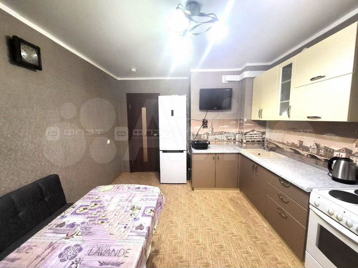 2-к. квартира, 65 м², 11/18 эт.