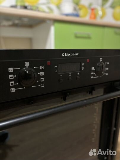 Электрический духовой шкаф