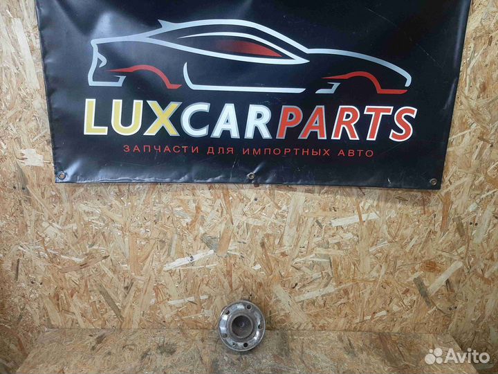 Ступица задняя Volvo XC60