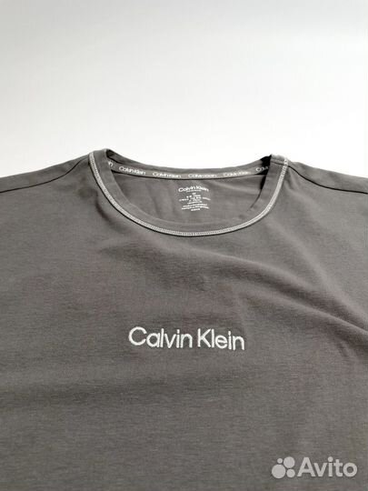 Футболка Calvin Klein