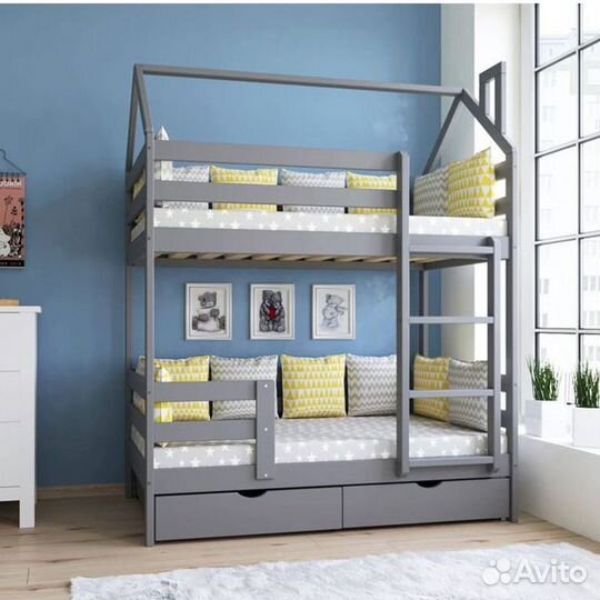 Двухъярусная детская кровать