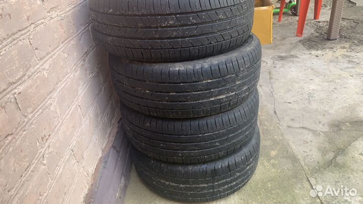 Kumho 822 Power Guard AT 195/50 R15