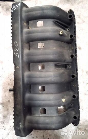 BMW E34 5 бмв Е34 Коллектор впускной 2.0i 1735725