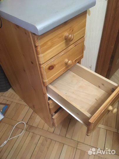 Столик комод