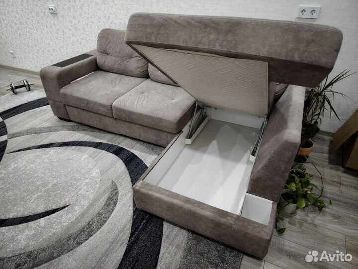 Диван угловой с атаманкой