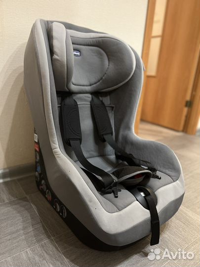 Детское автомобильное кресло chicco 9-18 кг