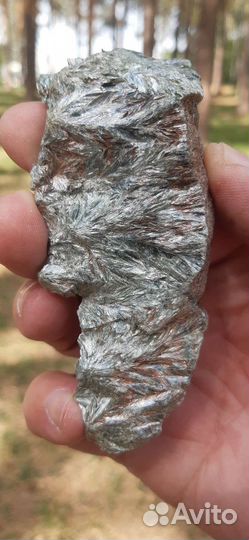 Серафинит клинохлор камень