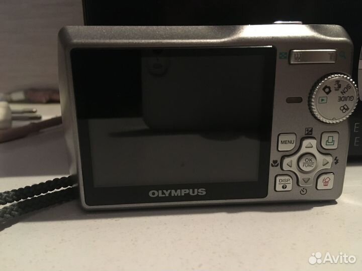 Продам фотоаппарат olympus M 700