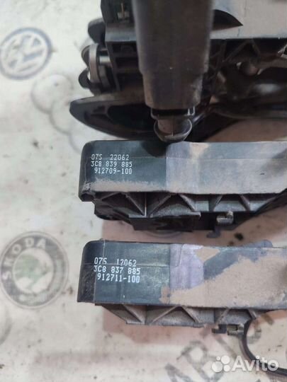 Механизм ручки двери Volkswagen Passat CC