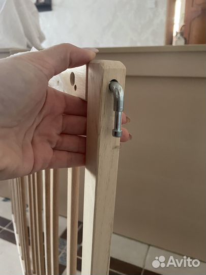 Ворота безопасности на лестницу