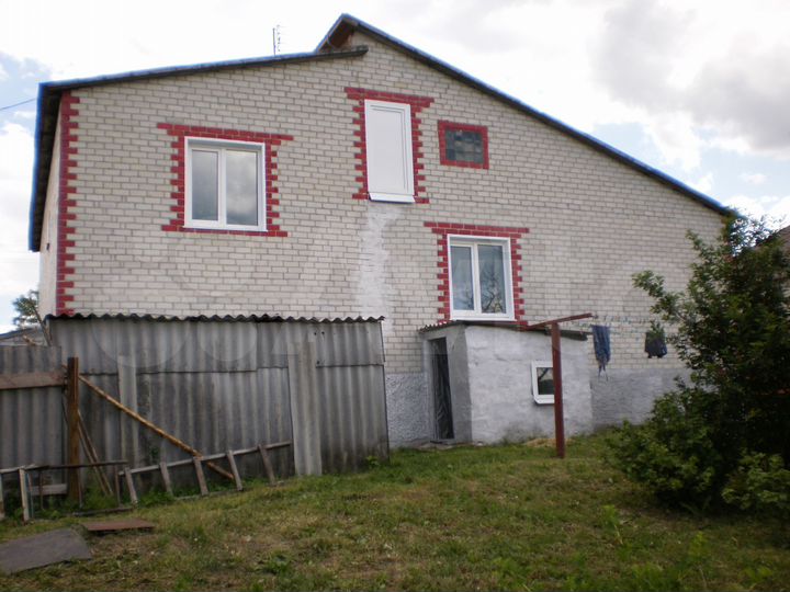 Коттедж 198 м² на участке 50 сот.