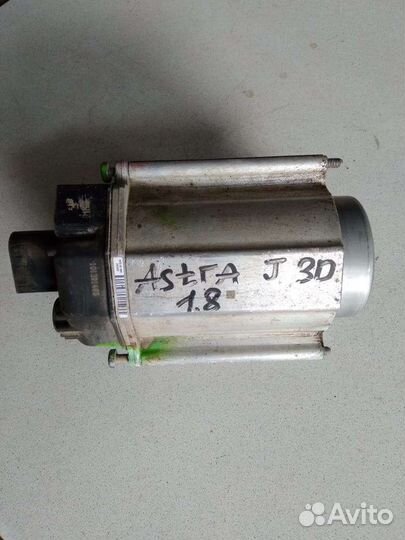 Серводвигатель рулевой рейки Opel Astra J 1.8л