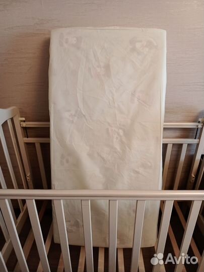 Детская кровать с матрасом