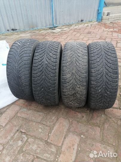 Accelera 651 10/10 R16
