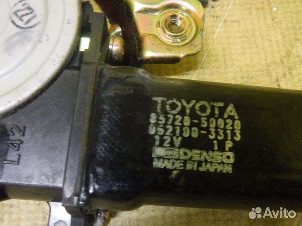 Стеклоподъемник Toyota Celsior