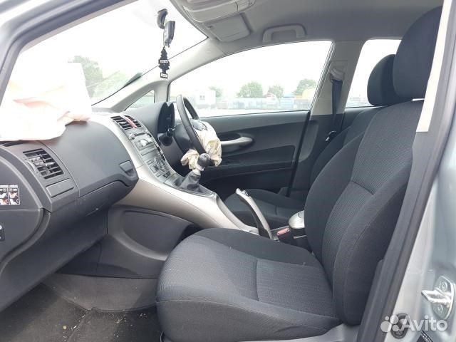 Разбор на запчасти Toyota Auris E15