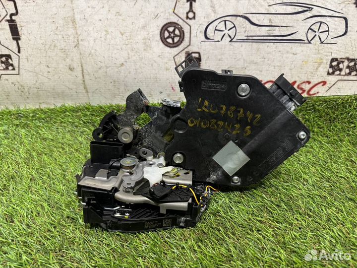Замок задний правый Land Rover L405 L494