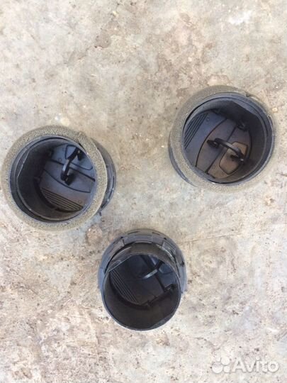 Воздуховод в торпедо Ford Fusion