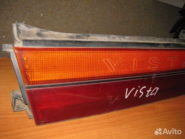 Вставка в крышку багажника Toyota Vista (90-94 год