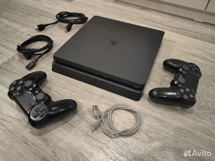 Ps4 slim 500gb (с 2мя джостиками )