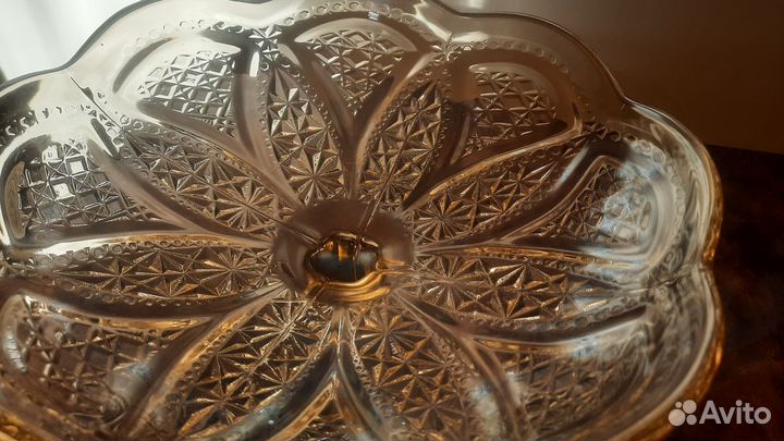 Ваза для фруктов на ножке цветное стекло СССР