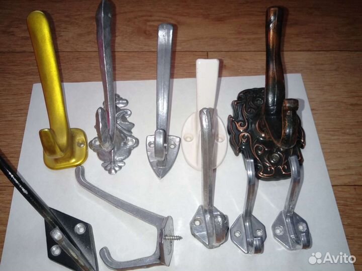 Крючки - вешалки металлические СССР