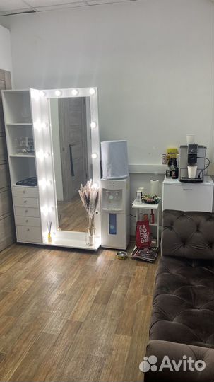 Кабинет для мастера наращивания ресниц/косметолог