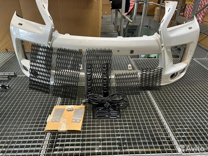 Бампер передний Khann LX570 2012-2015 (корпус)