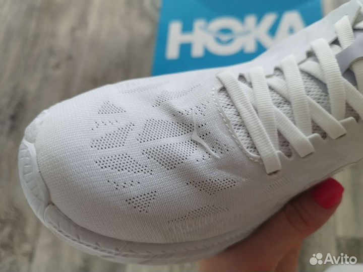 Кроссовки нока