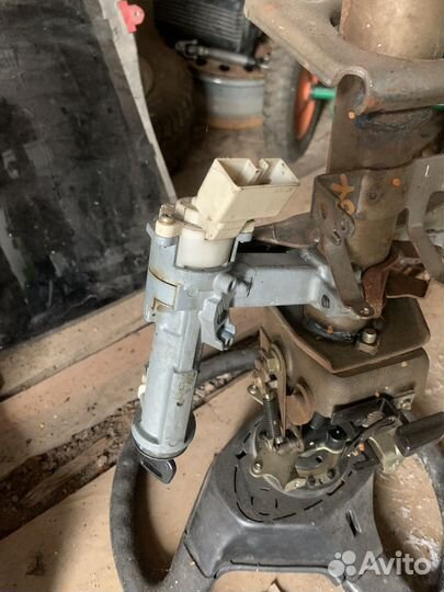 Рулевая колонка toyota levin AE 101