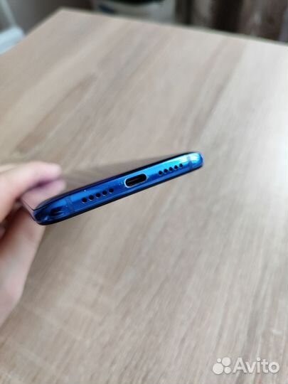 Телефон Xiaomi Mi 9 Lite