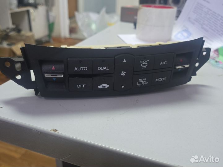 Блок климата Хонда Аккорд 8