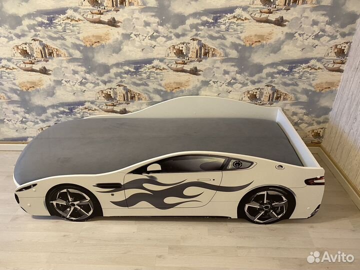 Детская кровать машина для мальчика