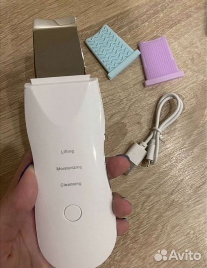 Новый аппарат для ультра звуковой чистки лица