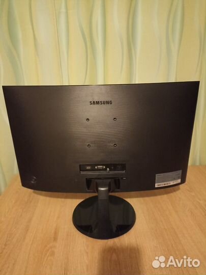 Игровой монитор Samsung